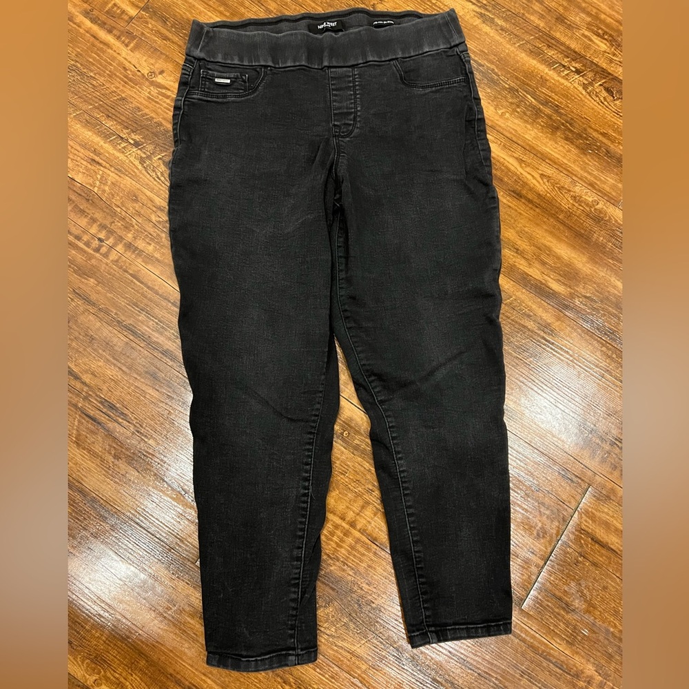 Black Nine West Pull On Skinny Crop
